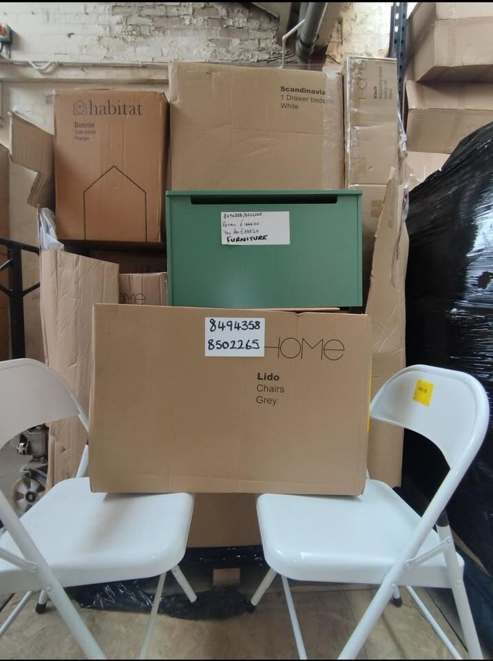 Ex Cat High St FURNITURE Returns Pallet 8494358/8502265
